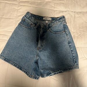 Abercrombie & Fitch Women's High Waist The Dad Short Curve Love